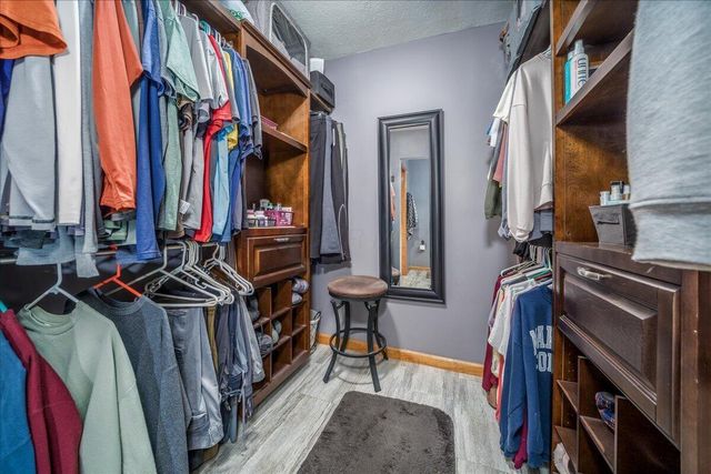 1800 Ginder Road NW, Lancaster, OH 43130