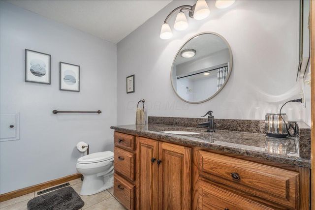 1800 Ginder Road NW, Lancaster, OH 43130