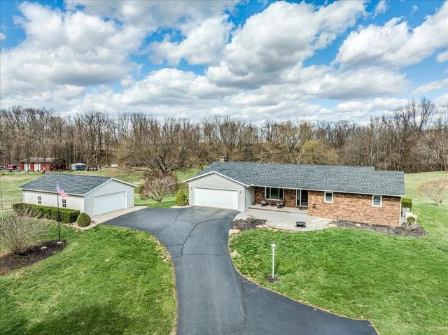 1800 Ginder Road NW, Lancaster, OH 43130