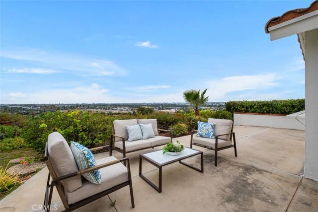 2310 E Orangeview, Orange, CA 92867