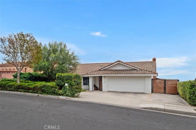 2310 E Orangeview, Orange, CA 92867