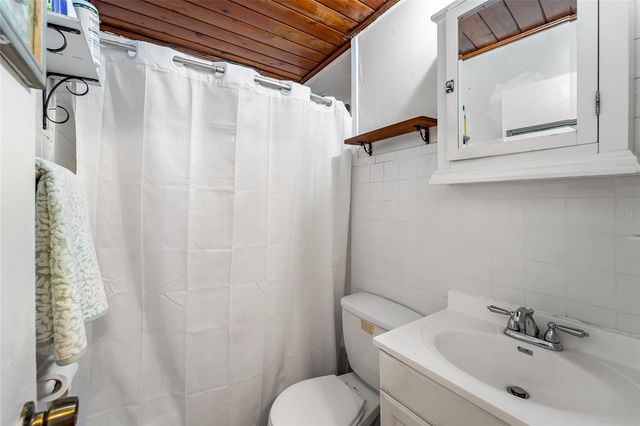 10001 N ARDEN AVENUE, Tampa, FL 33612