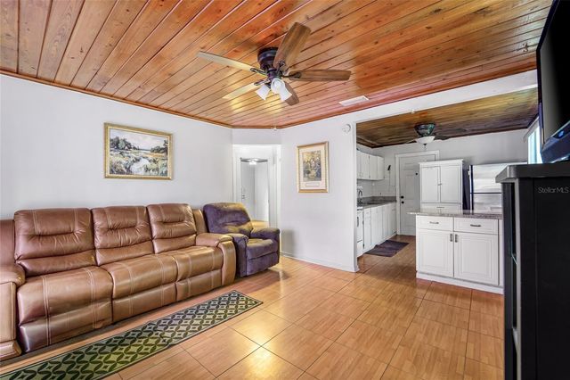 10001 N ARDEN AVENUE, Tampa, FL 33612