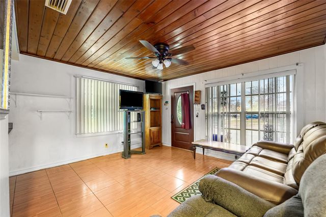 10001 N ARDEN AVENUE, Tampa, FL 33612