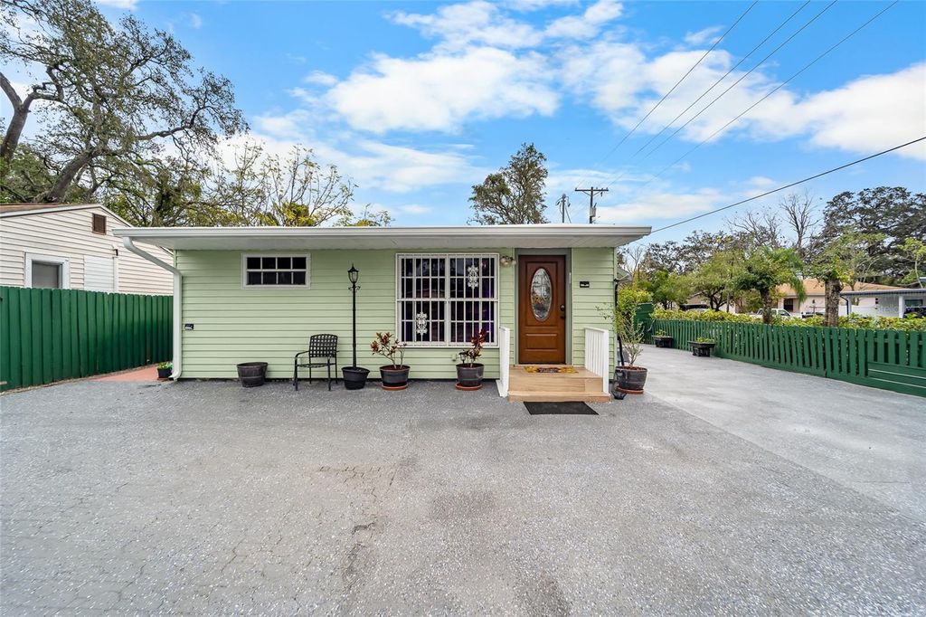 10001 N ARDEN AVENUE, Tampa, FL 33612