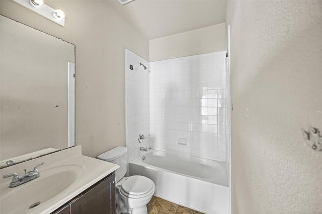 2218 Moonstone Court, Texas City, TX 77591