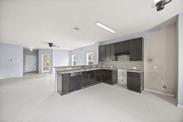 2218 Moonstone Court, Texas City, TX 77591