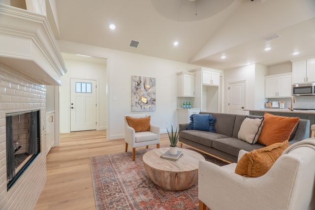 701 E 14th Street, Wolfforth, TX 79382