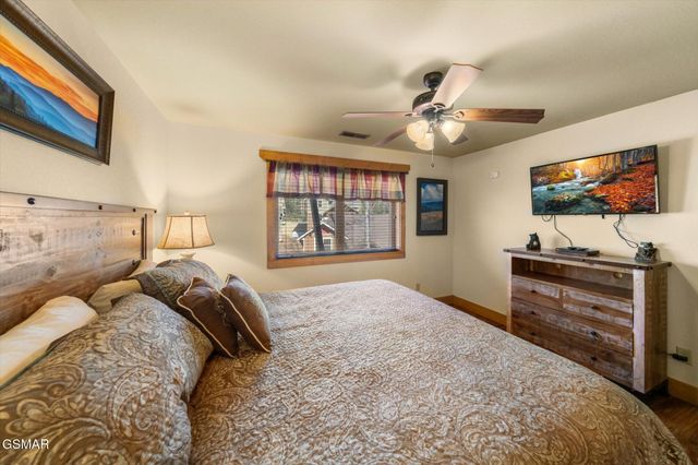 712 Still Hill Way, Gatlinburg, TN 37738