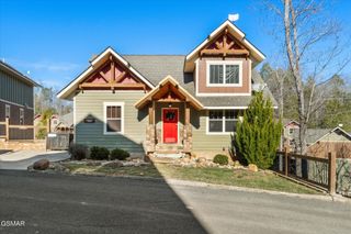 712 Still Hill Way, Gatlinburg, TN 37738