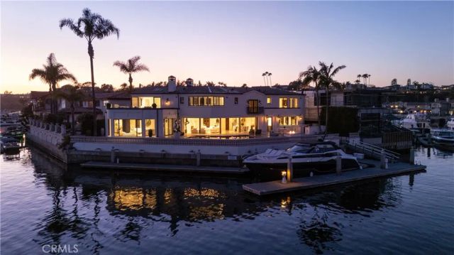 301 Morning Star Lane, Newport Beach, CA 92660