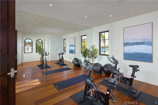 301 Morning Star Lane, Newport Beach, CA 92660