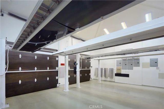 301 Morning Star Lane, Newport Beach, CA 92660