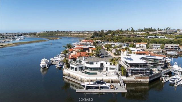 301 Morning Star Lane, Newport Beach, CA 92660