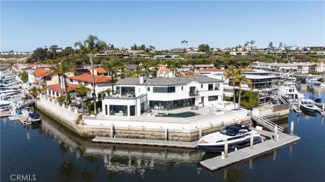 301 Morning Star Lane, Newport Beach, CA 92660