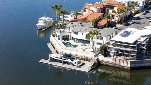 301 Morning Star Lane, Newport Beach, CA 92660