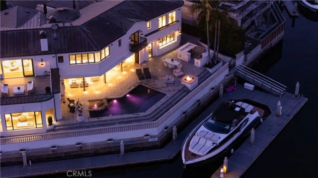 301 Morning Star Lane, Newport Beach, CA 92660