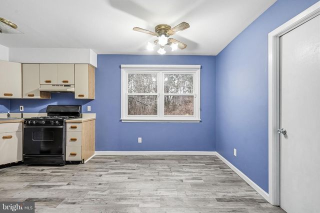 114 EAVES MILL RD, Medford, NJ 08055