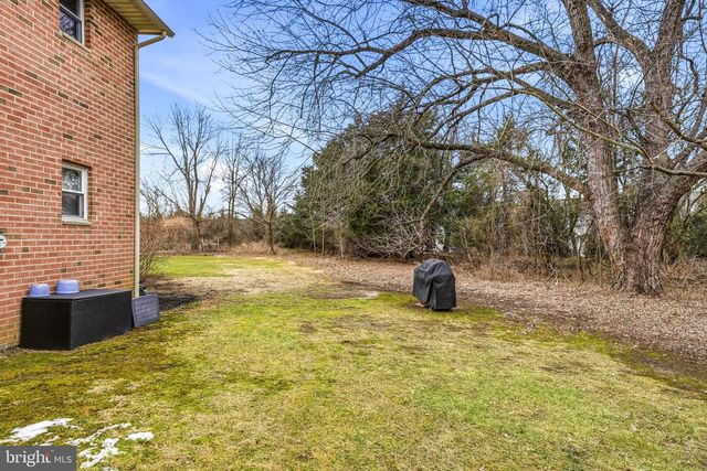 114 EAVES MILL RD, Medford, NJ 08055