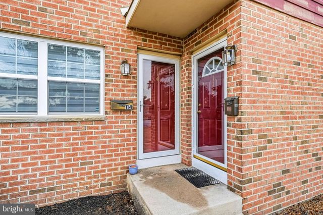 114 EAVES MILL RD, Medford, NJ 08055