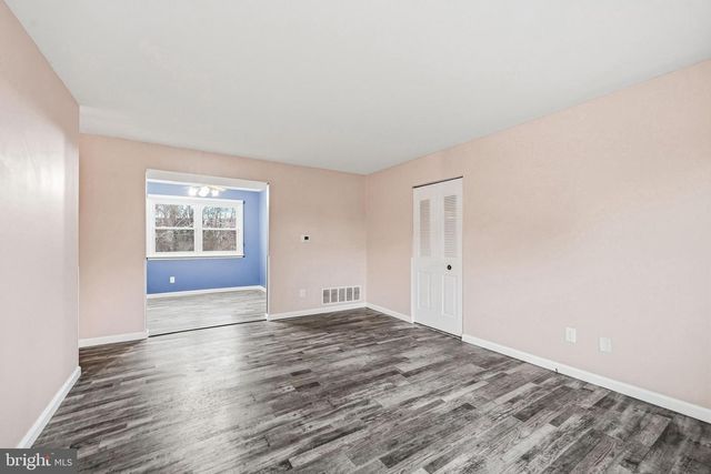 114 EAVES MILL RD, Medford, NJ 08055