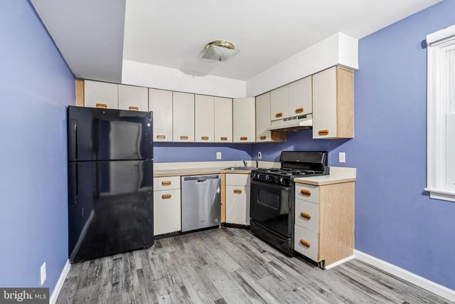 114 EAVES MILL RD, Medford, NJ 08055