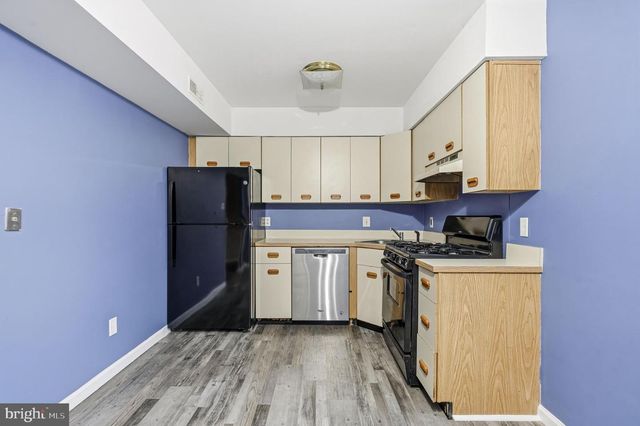 114 EAVES MILL RD, Medford, NJ 08055