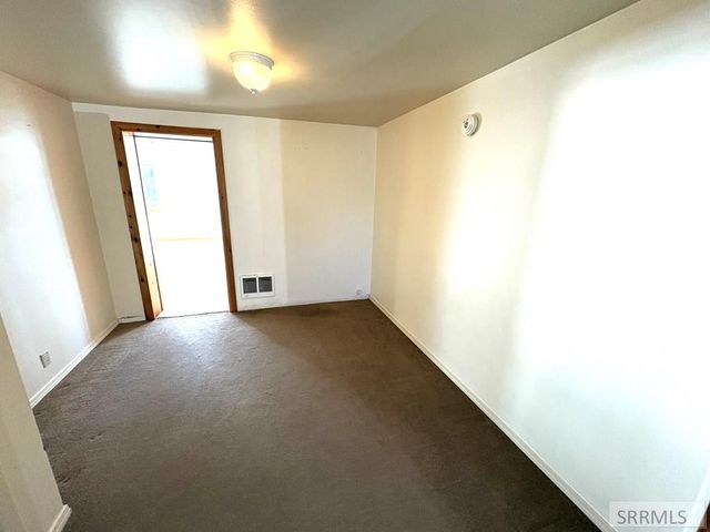 921 E Valley Avenue, Challis, ID 83226