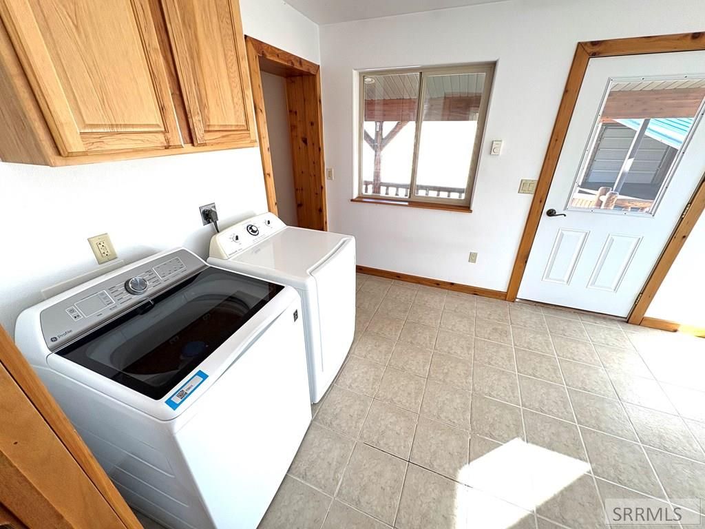 Image 16 of property listing at 921 E Valley Avenue, Challis, ID 83226