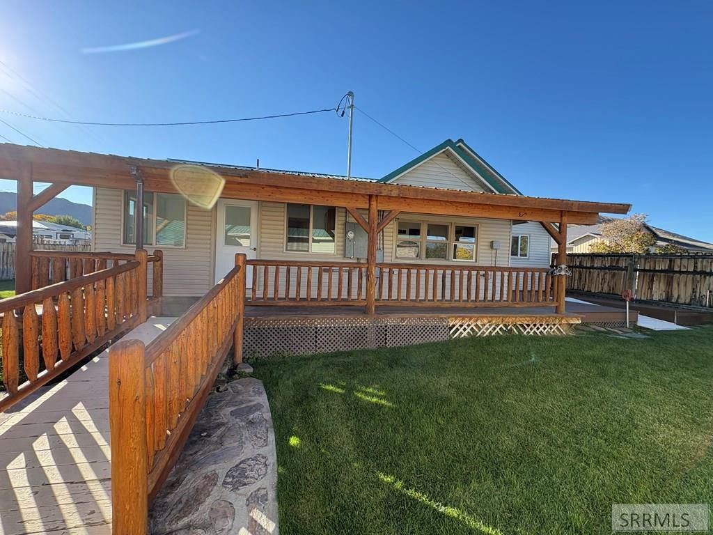 Image 26 of property listing at 921 E Valley Avenue, Challis, ID 83226