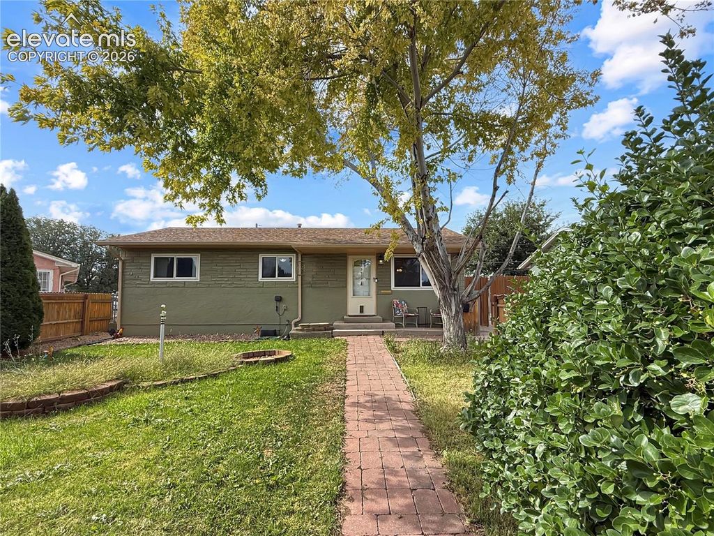 3206 Canterbury Lane, Pueblo, CO 81005 — photo 2