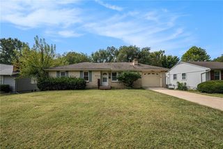 9406 Kessler Lane, Overland Park, KS 66212