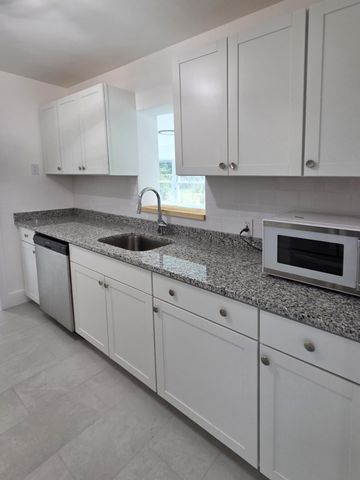 813 S 6th Street, Fort Pierce, FL 34950