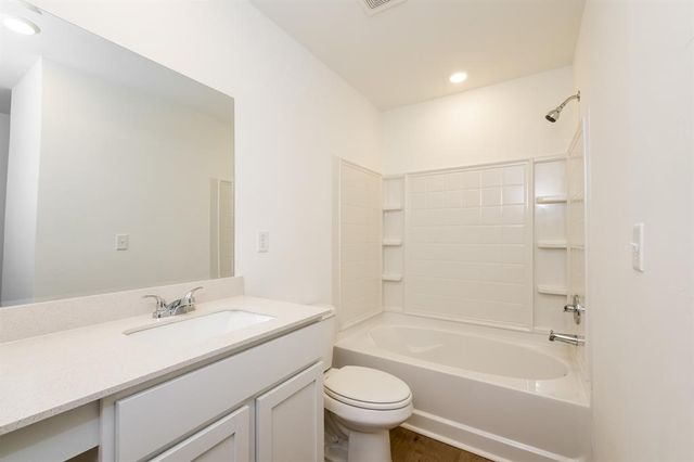 4008 Becky Lane, Mustang, OK 73064