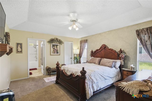 102 Palomino Lane, Victoria, TX 77904