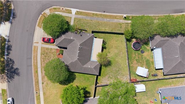 102 Palomino Lane, Victoria, TX 77904