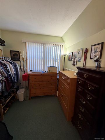 14 King Arthurs Court King Arthurs Court E 14, Saint James, NY 11780