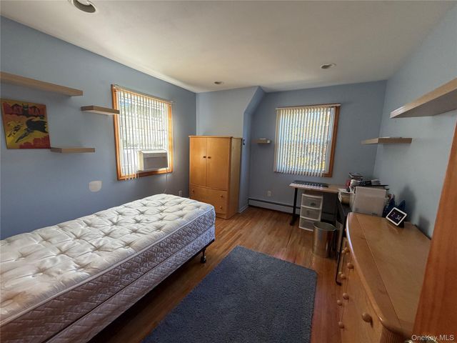 14 King Arthurs Court King Arthurs Court E 14, Saint James, NY 11780