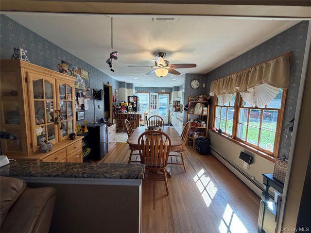 14 King Arthurs Court King Arthurs Court E 14, Saint James, NY 11780