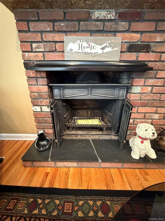 14 King Arthurs Court, Saint James, NY 11780 — photo 5