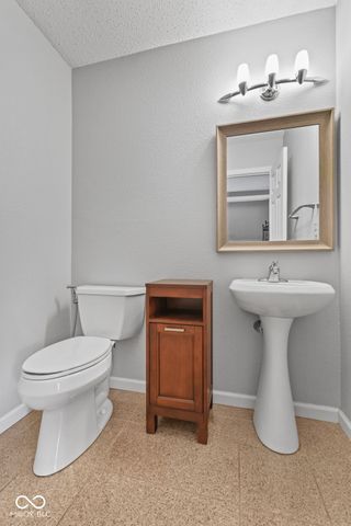 14886 Redcliff Drive, Noblesville, IN 46062