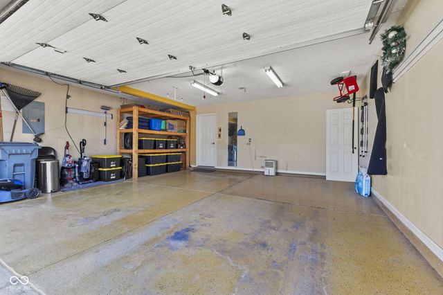 14886 Redcliff Drive, Noblesville, IN 46062