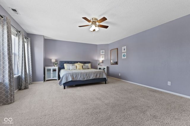 14886 Redcliff Drive, Noblesville, IN 46062