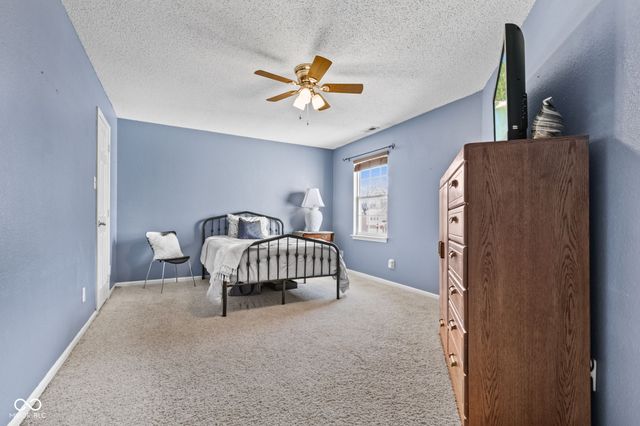 14886 Redcliff Drive, Noblesville, IN 46062