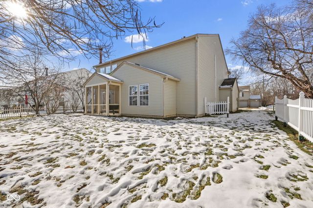 14886 Redcliff Drive, Noblesville, IN 46062