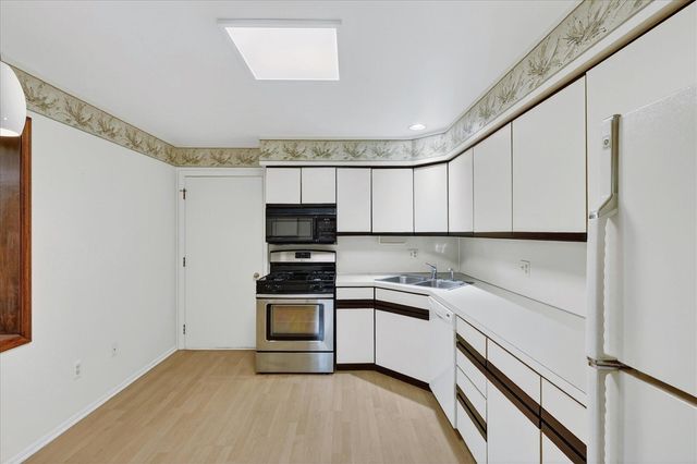1308 Suncrest Drive 69, Grand Rapids, MI 49525
