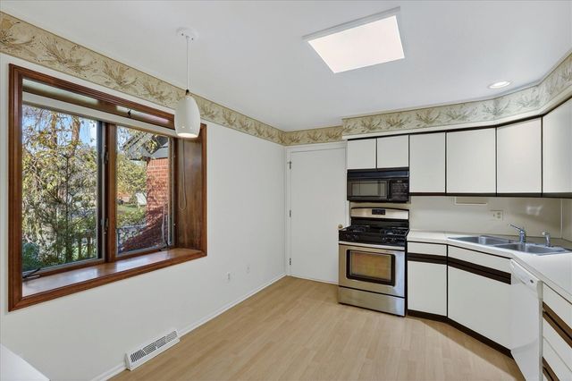 1308 Suncrest Drive 69, Grand Rapids, MI 49525