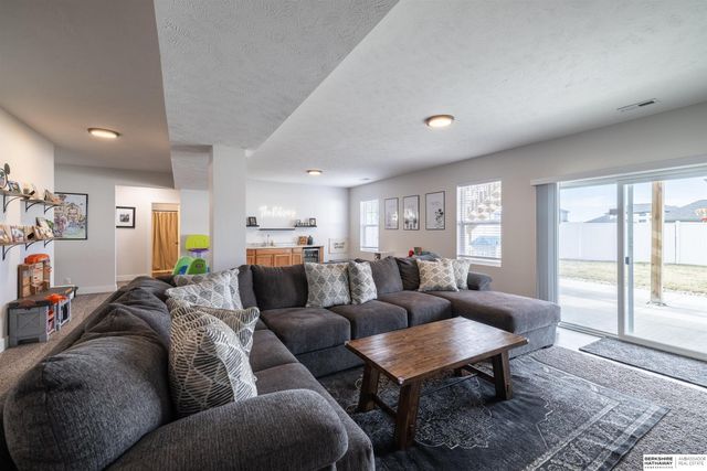 17136 Potter Street, Bennington, NE 68007