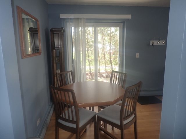 1127 S Old Wilke Road 101, Arlington Heights, IL 60005