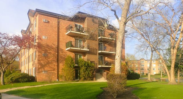1127 S Old Wilke Road 101, Arlington Heights, IL 60005